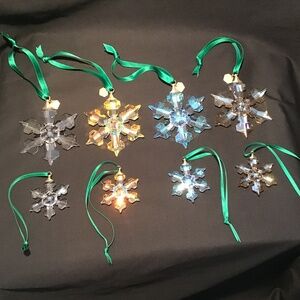Swarovski Crystal Christmas Ornament lot (8)2022 Beautiful Pieces. no boxes